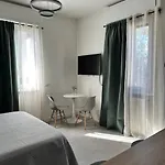 Dolce Garden, Private Parking And Self Check In Apartment