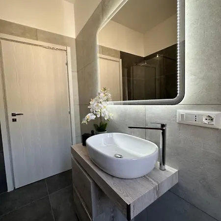 Dolce Garden - Private Parking Como